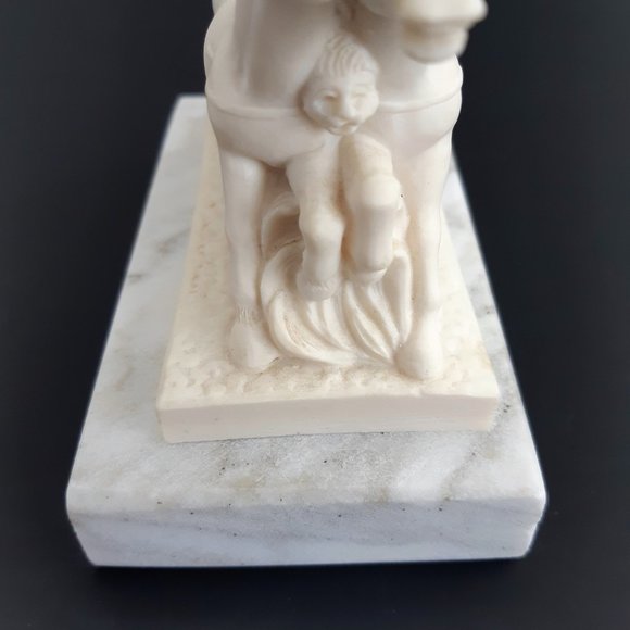 VTG Alabaster Marble Statue Figurine Roman Warrior Chariot Horse Italy Signed - Picture 8 of 12